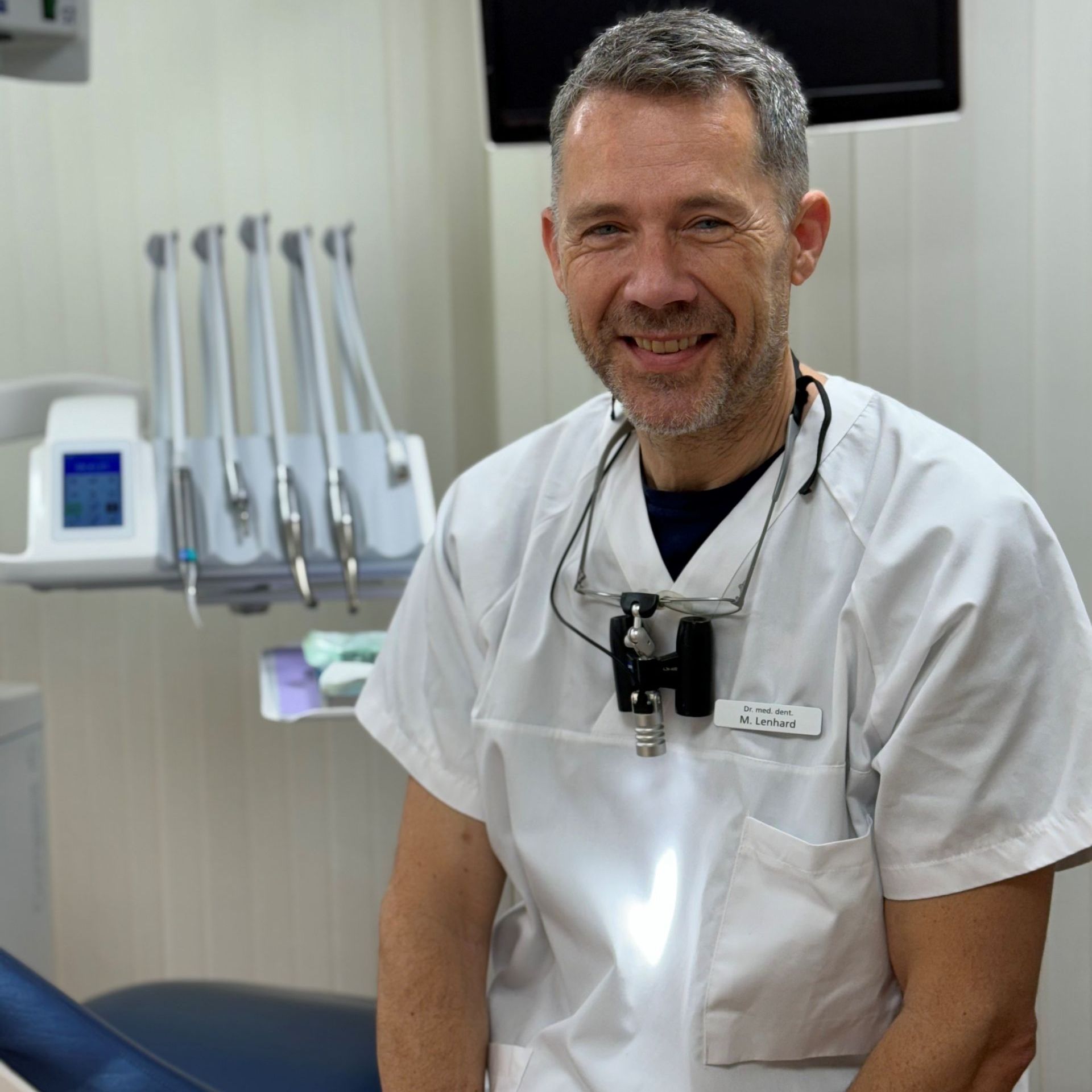 Dr. med. dent. Markus Lenhard